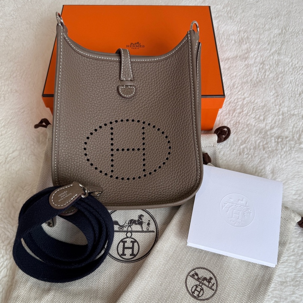 Looks BNEW 2024 HERMES EVELYNE TPM ETOUPE BLEU INDIGO CLEMENCE BAG complete set